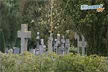 plaatje: Nieuw filmpje op Uitvaart.tv: het verschil tussen een algemeen en particulier graf